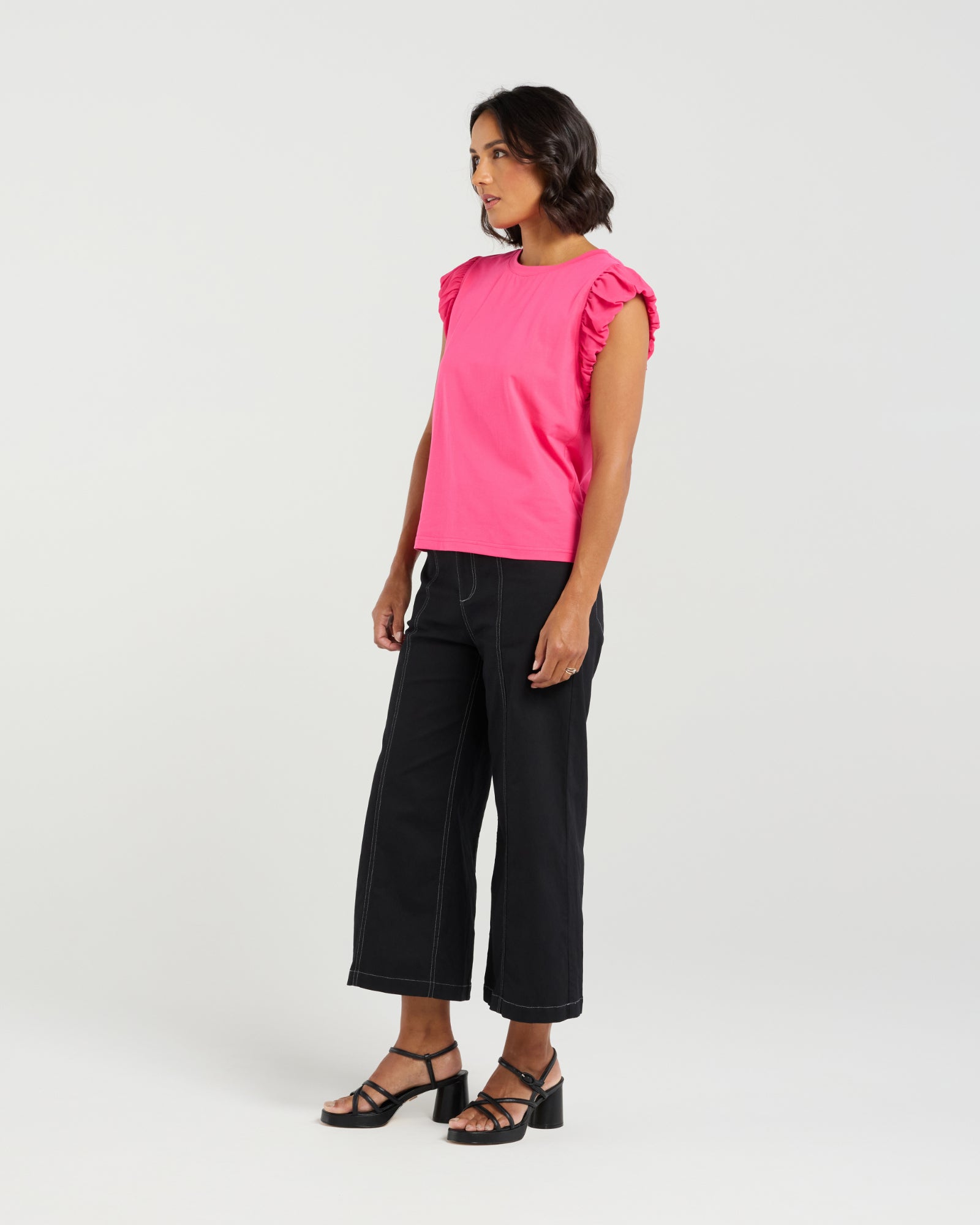 Anna Tee | Et Alia | SS25