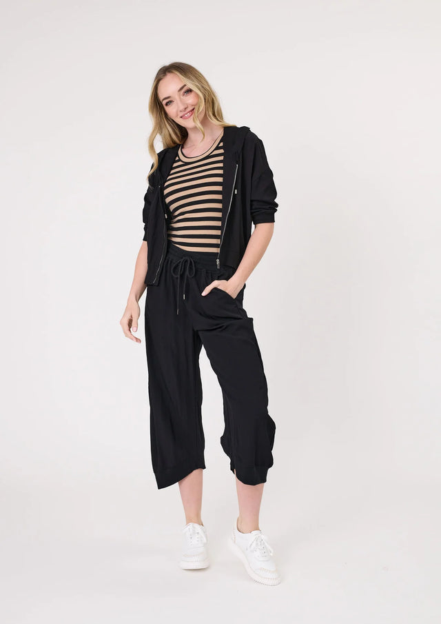 Larissa Pant | Black | Lemontree