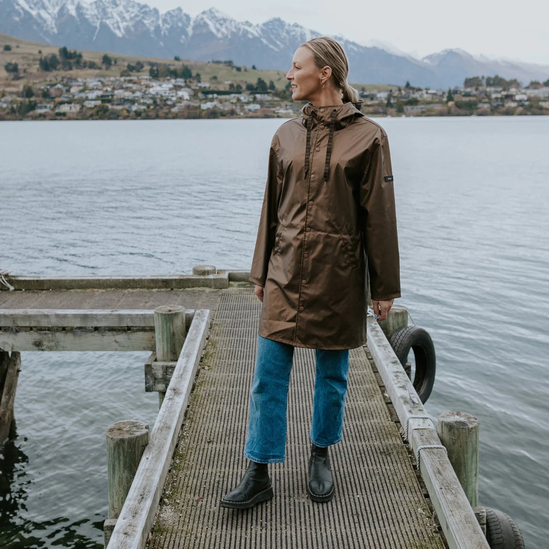 Charlie Raincoat | Moke
