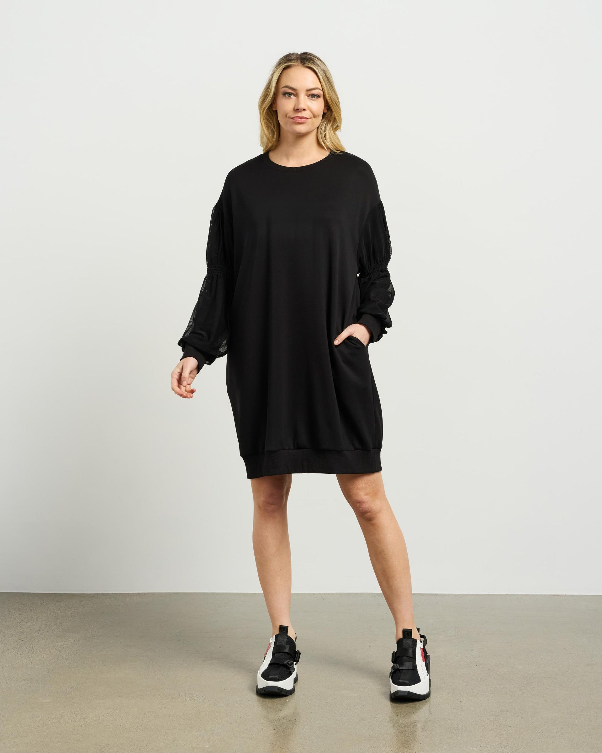 Mia Sweater Dress | Black | Et Alia