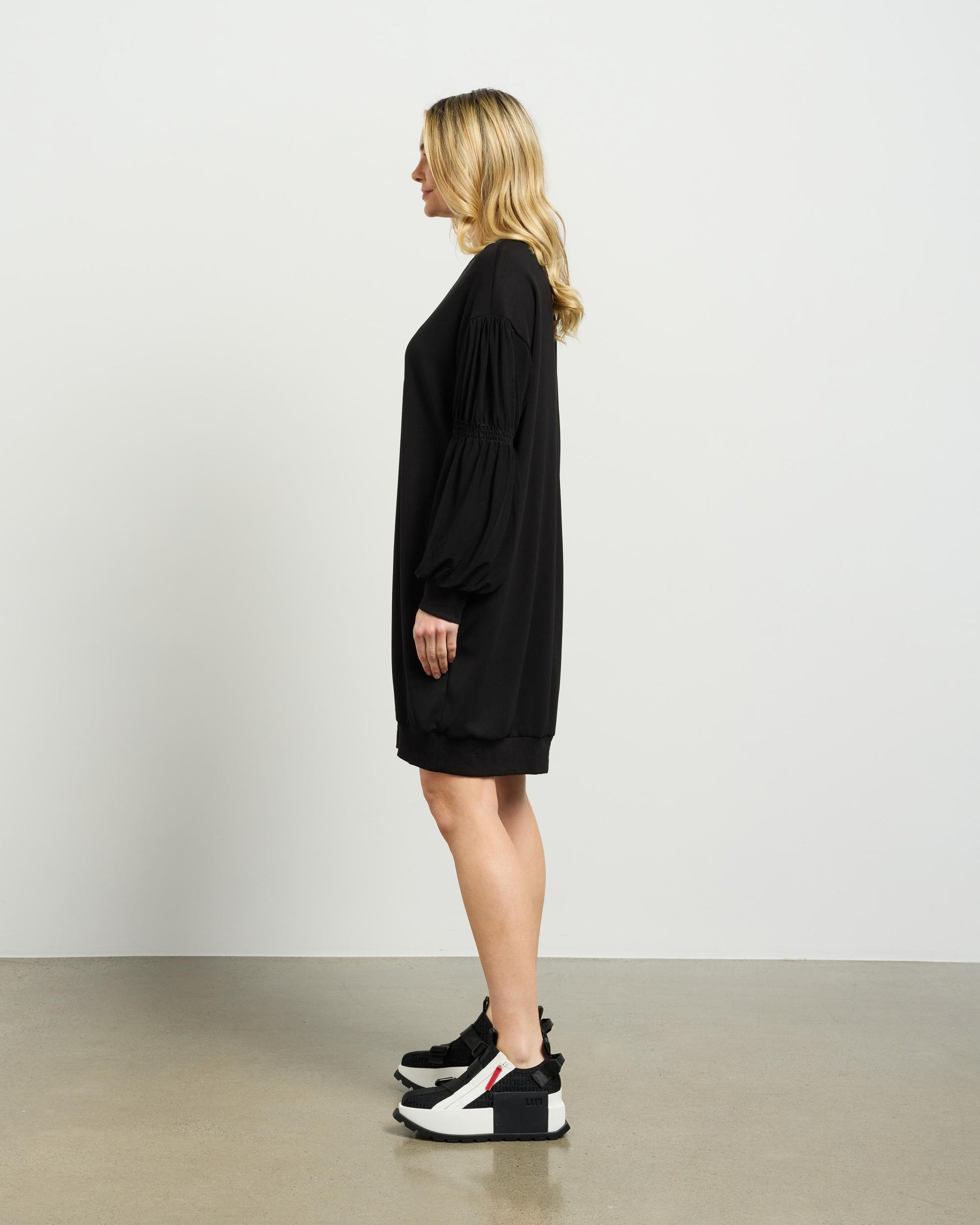 Mia Sweater Dress | Black | Et Alia