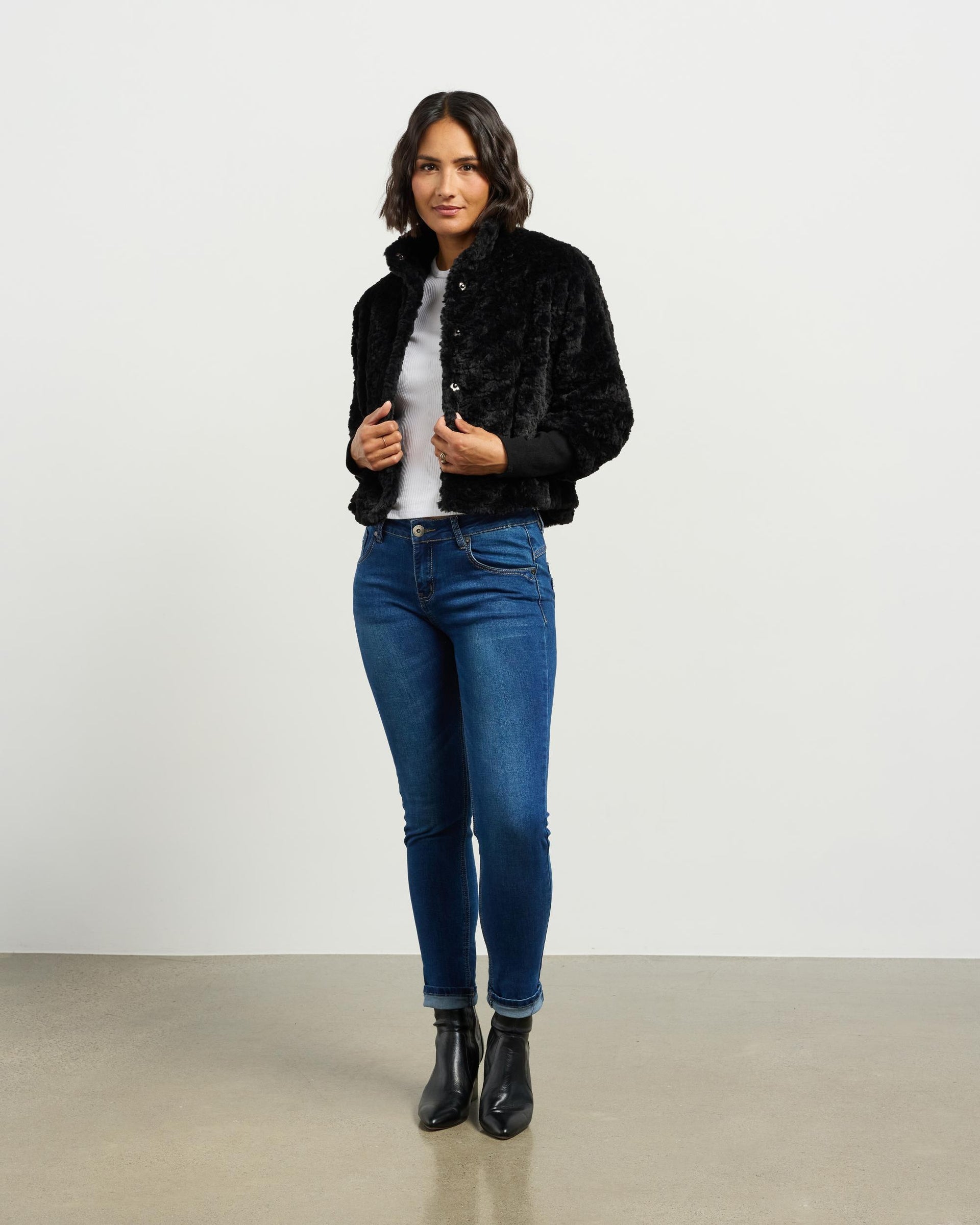 Vintage Fur Jacket | Black | Et Alia