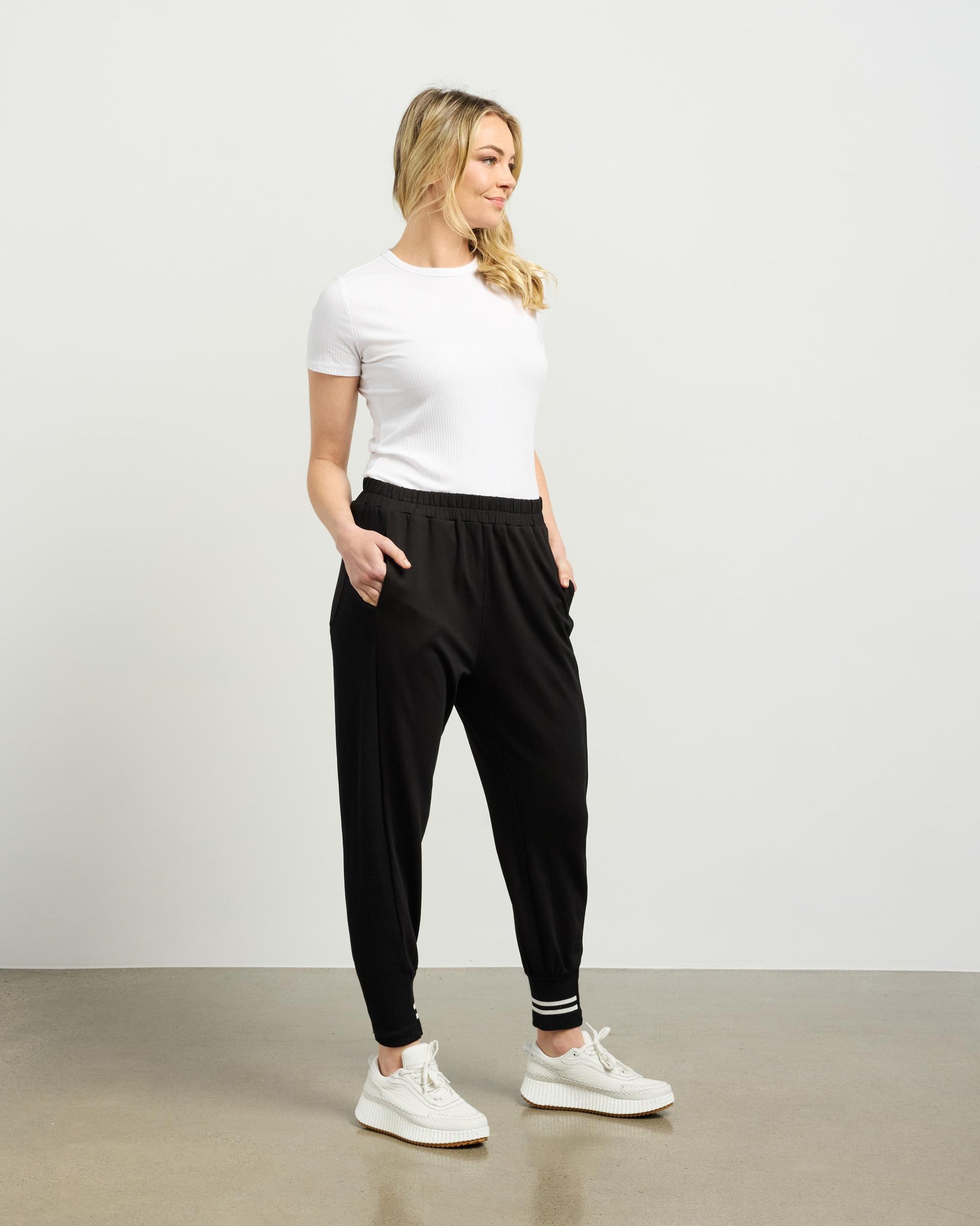 Madox Pant | Black | Et Alia