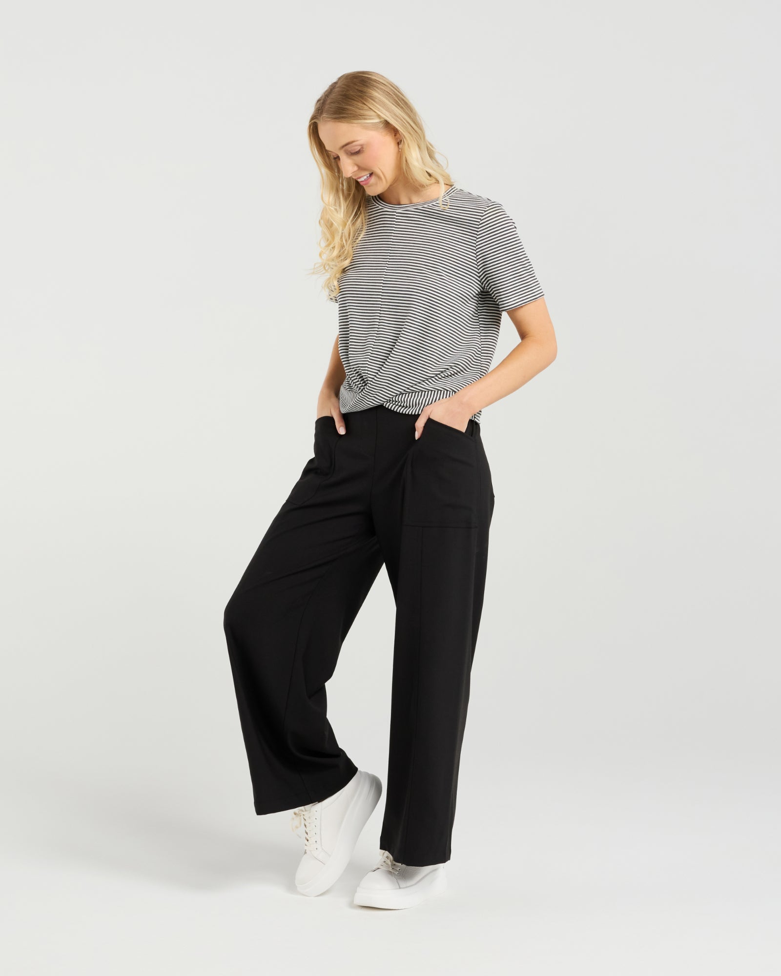 Twist Tee | Mono | Et Alia