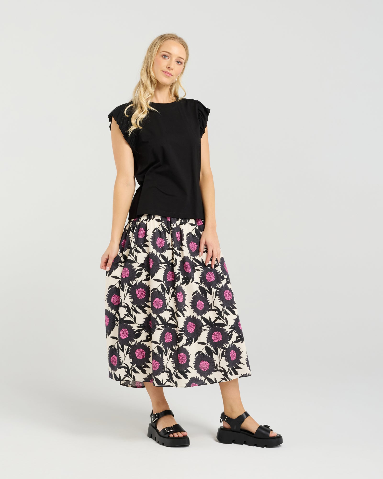 Anna Tee | Et Alia | SS25