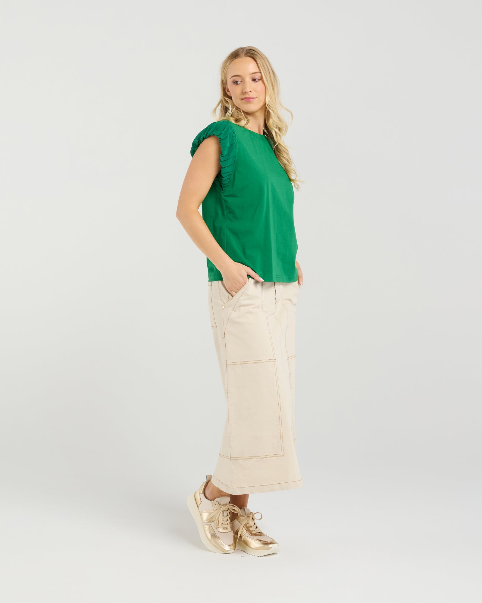 Anna Tee | Et Alia | SS25