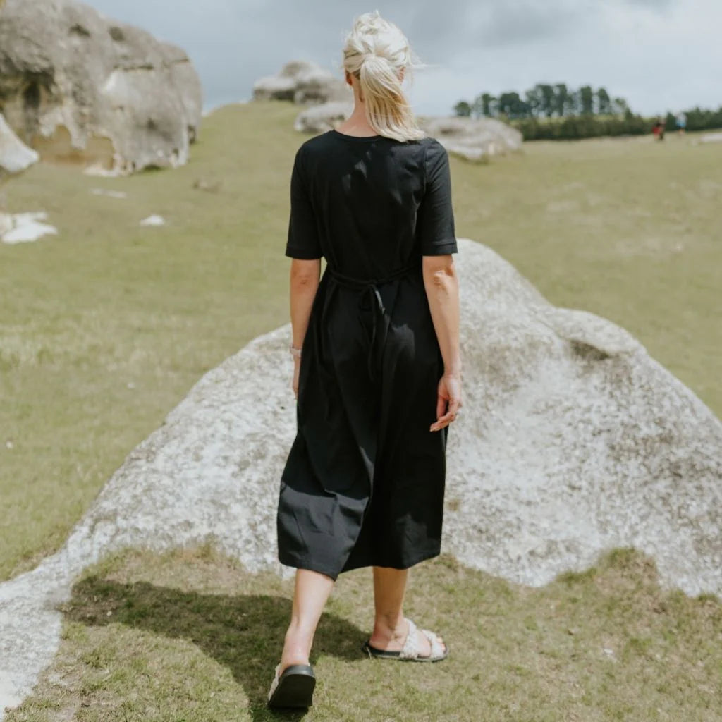 Greta Tee Dress | Black | Moke