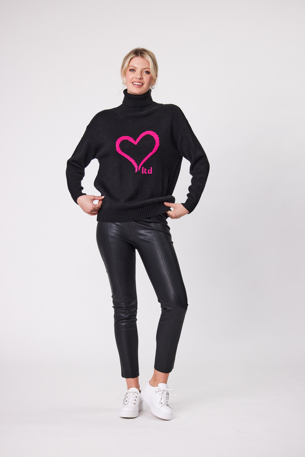 Heart Knit | Black | Lemontree
