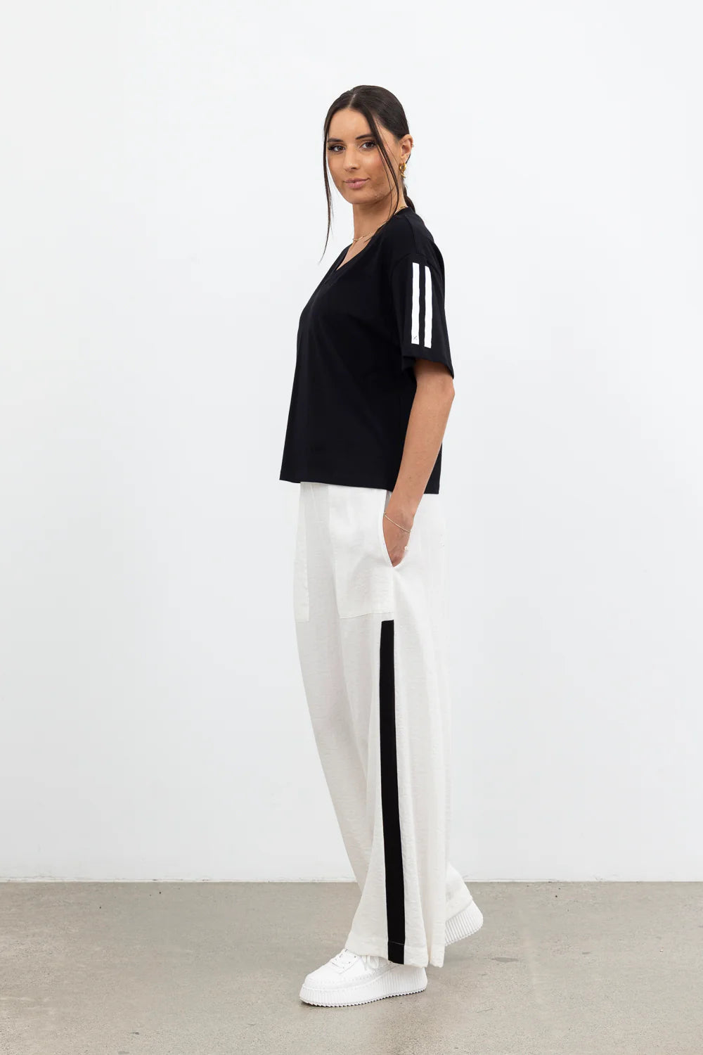 Motion Moods V Tee | XLab