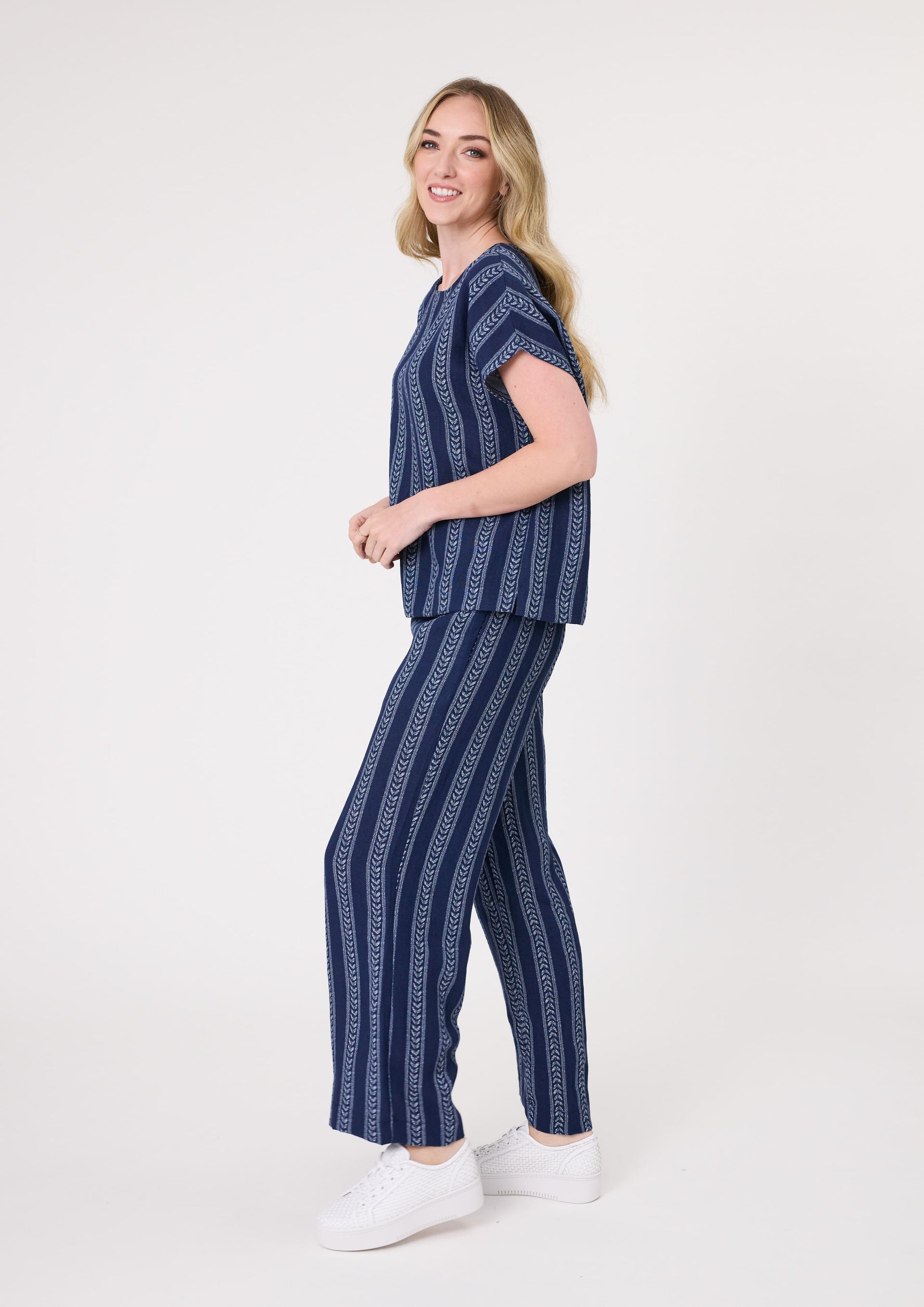 Melani Top | Navy Print | Lemontree