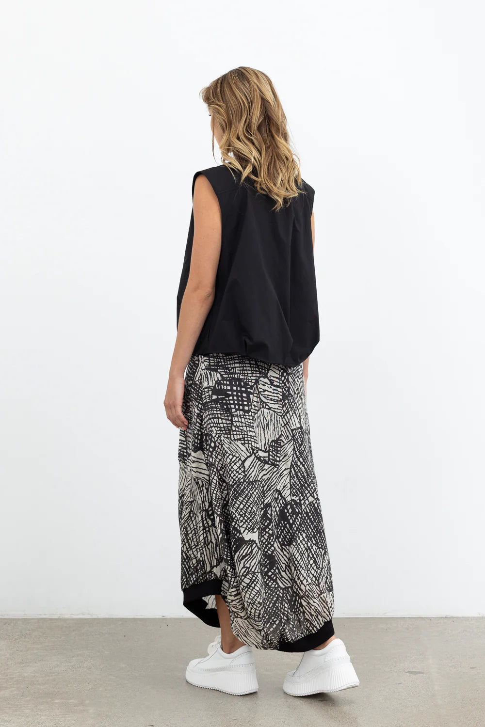 Pixelated Pattern Skirt | XLab
