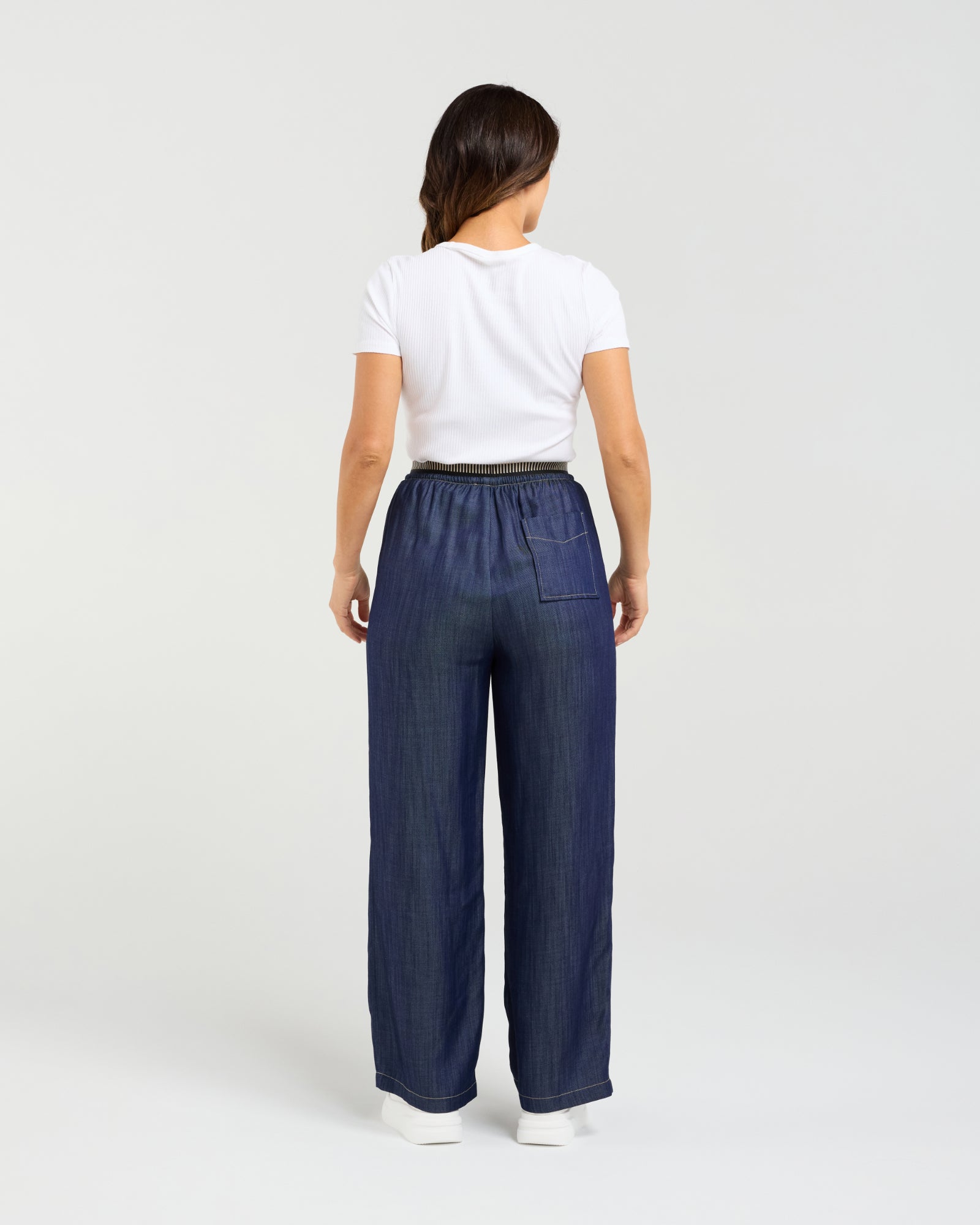 Gia Pant | Seduce