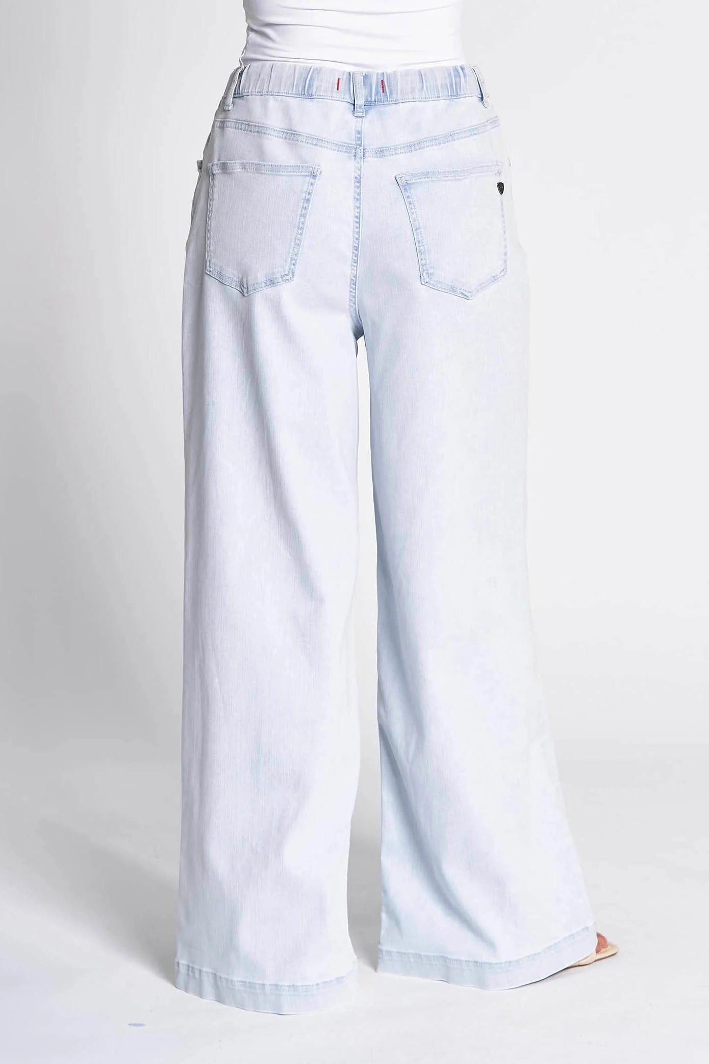 Niselle Jean Blue | Zhrill