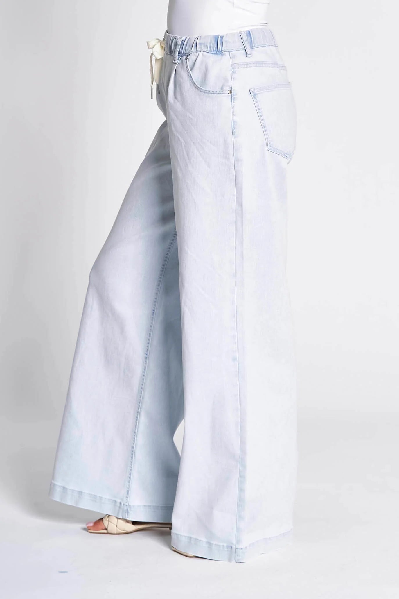 Niselle Jean Blue | Zhrill