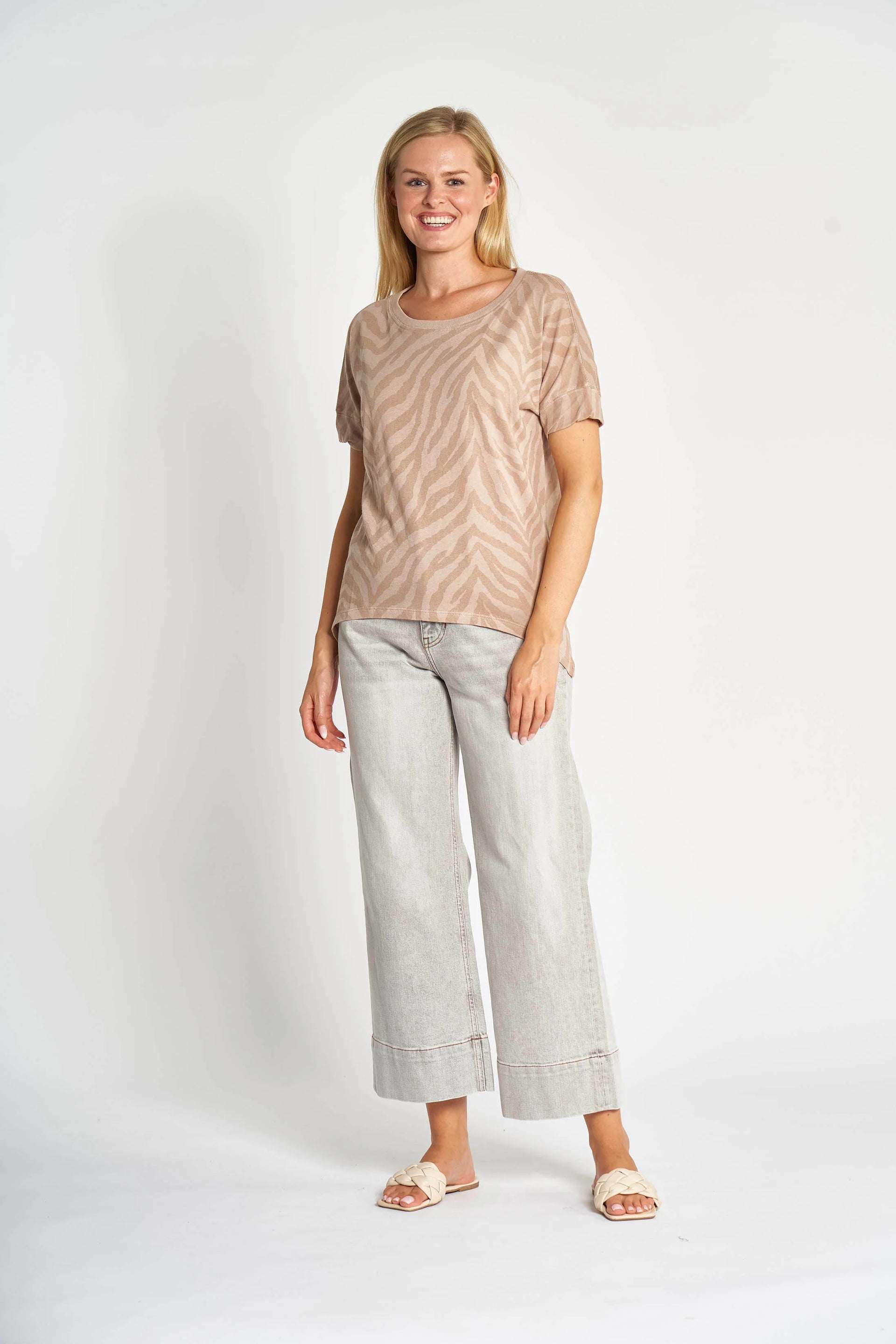 Rahel AOP Tee | Zhrill