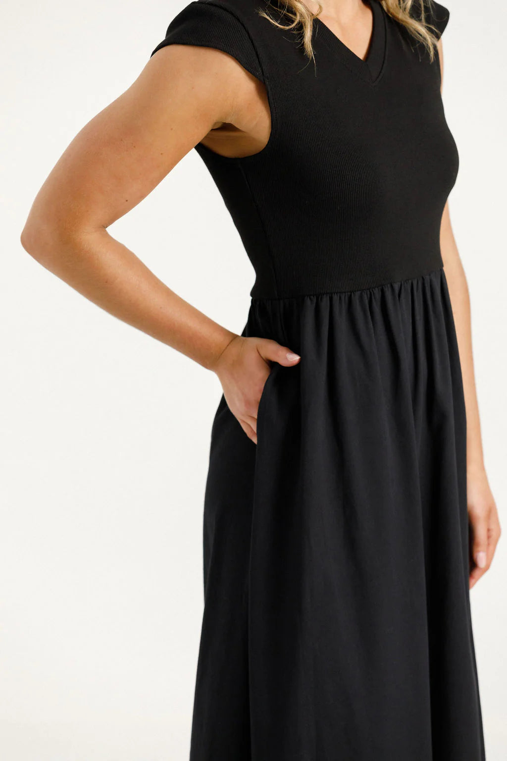 Gianna Dress | Homelee | Black