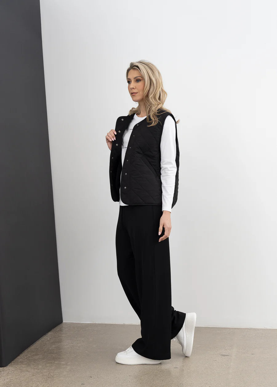 Live in The Moment Vest | XLab