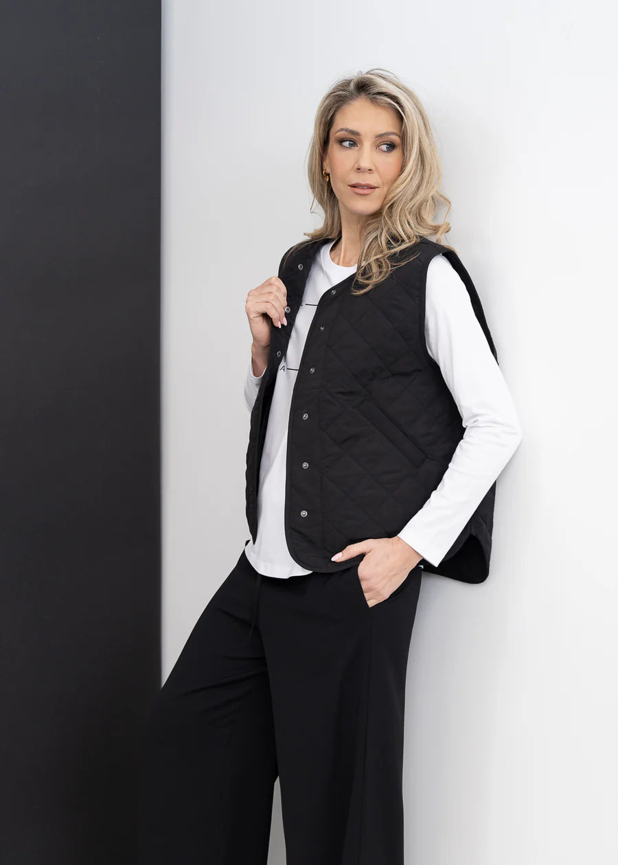 Live in The Moment Vest | XLab